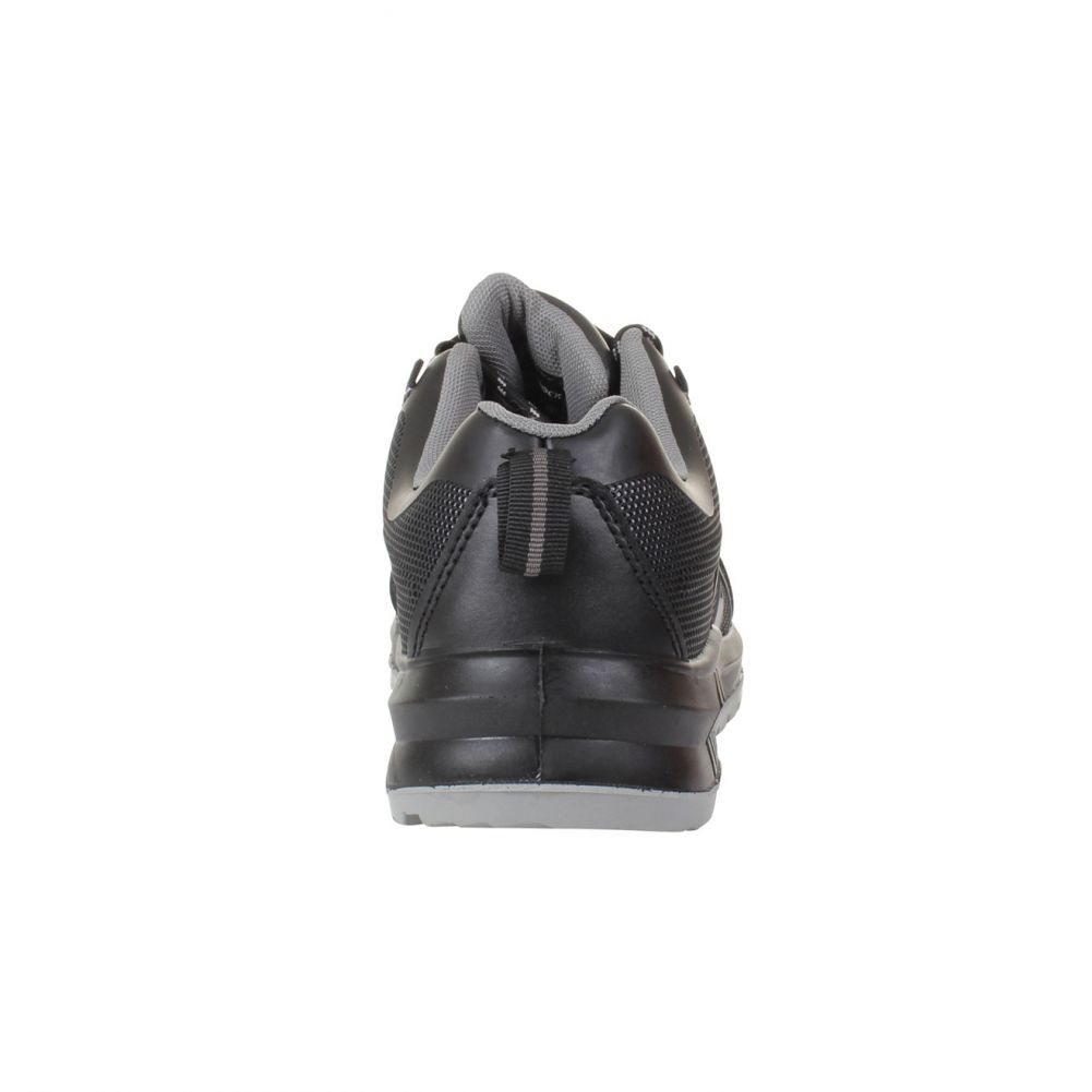 Wilson trainers discount